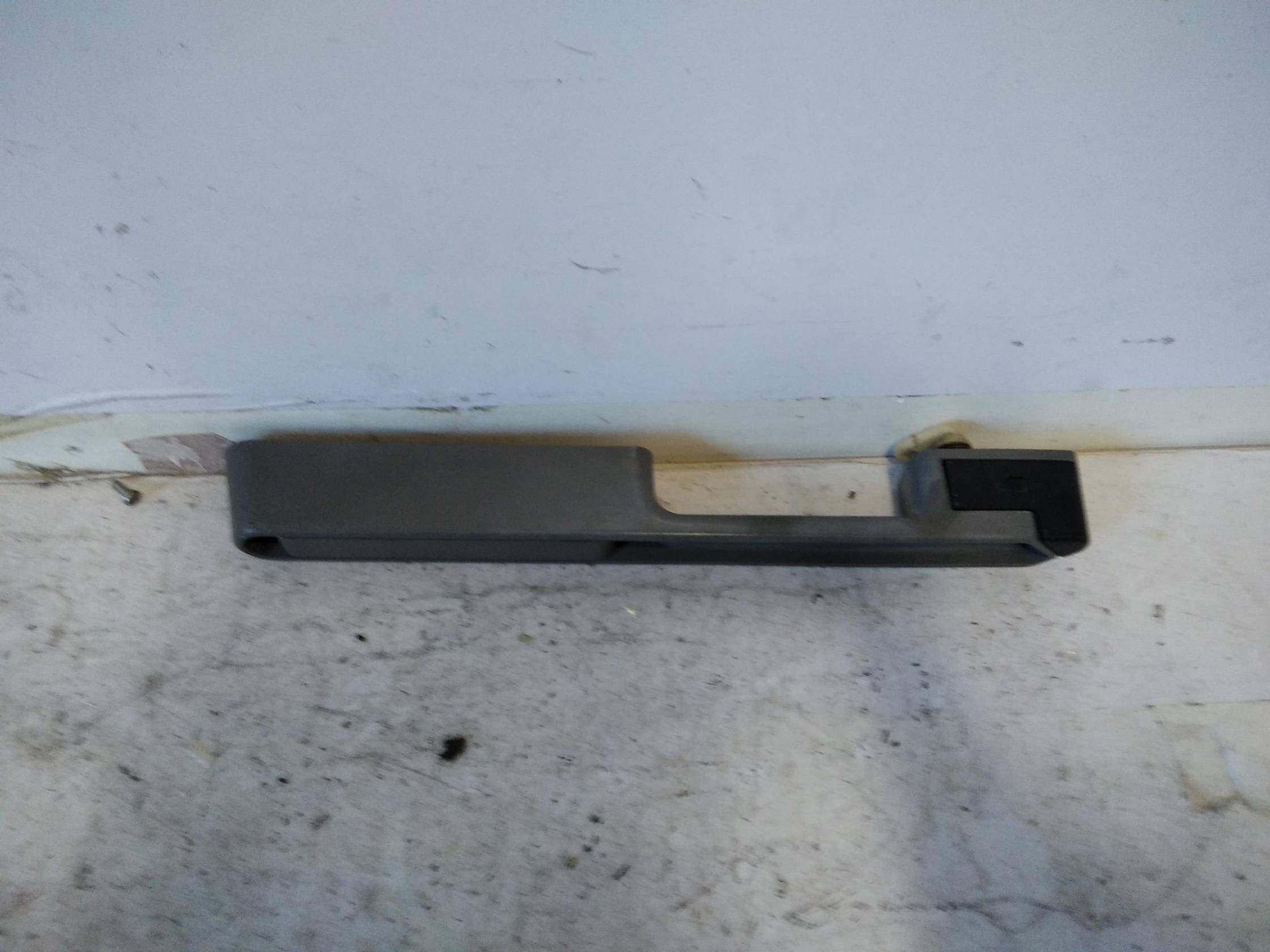 Maniglia int. apertura  porta ant. sx.